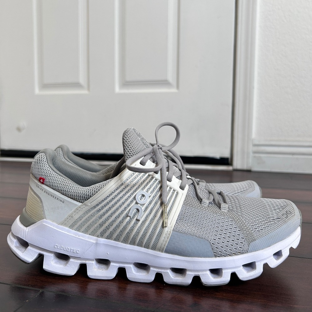 On Cloudswift Running Shoes Women‎ 9.5 Grey White CloudTec Helion Sneakers